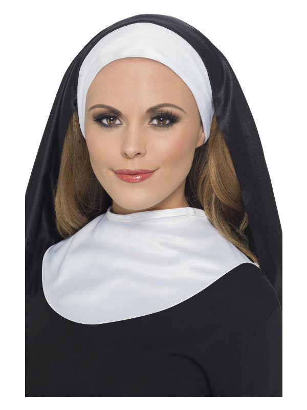 Nun's Kit, Black & White - 2