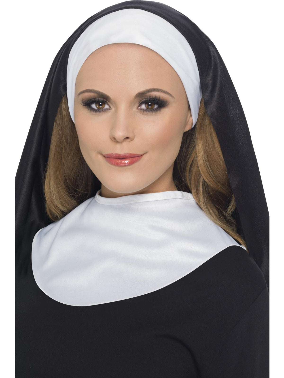 Nun's Kit, Black & White 1