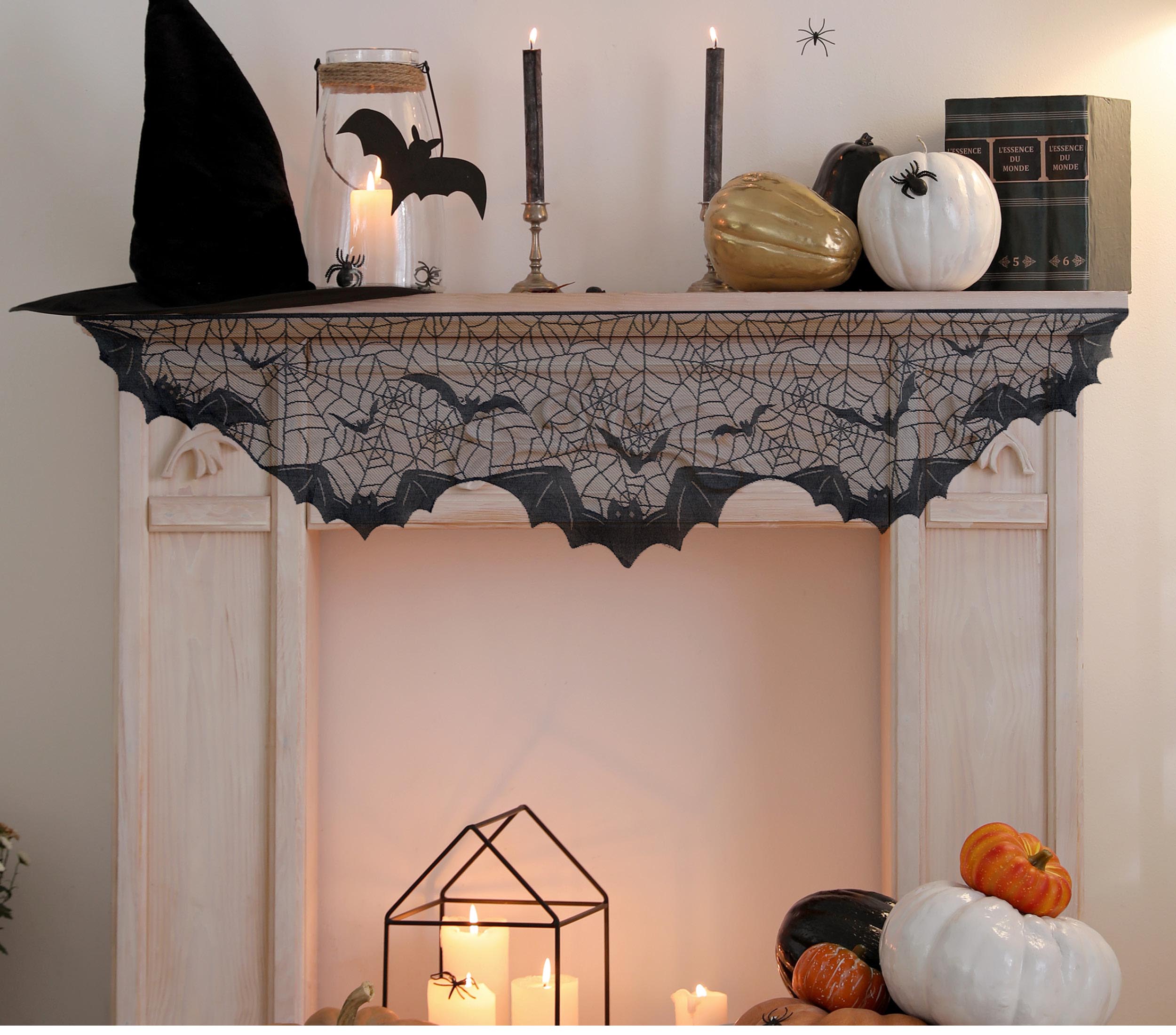 BLACK LACE DECOR. FIREPLACE, BATS 200X50 CM