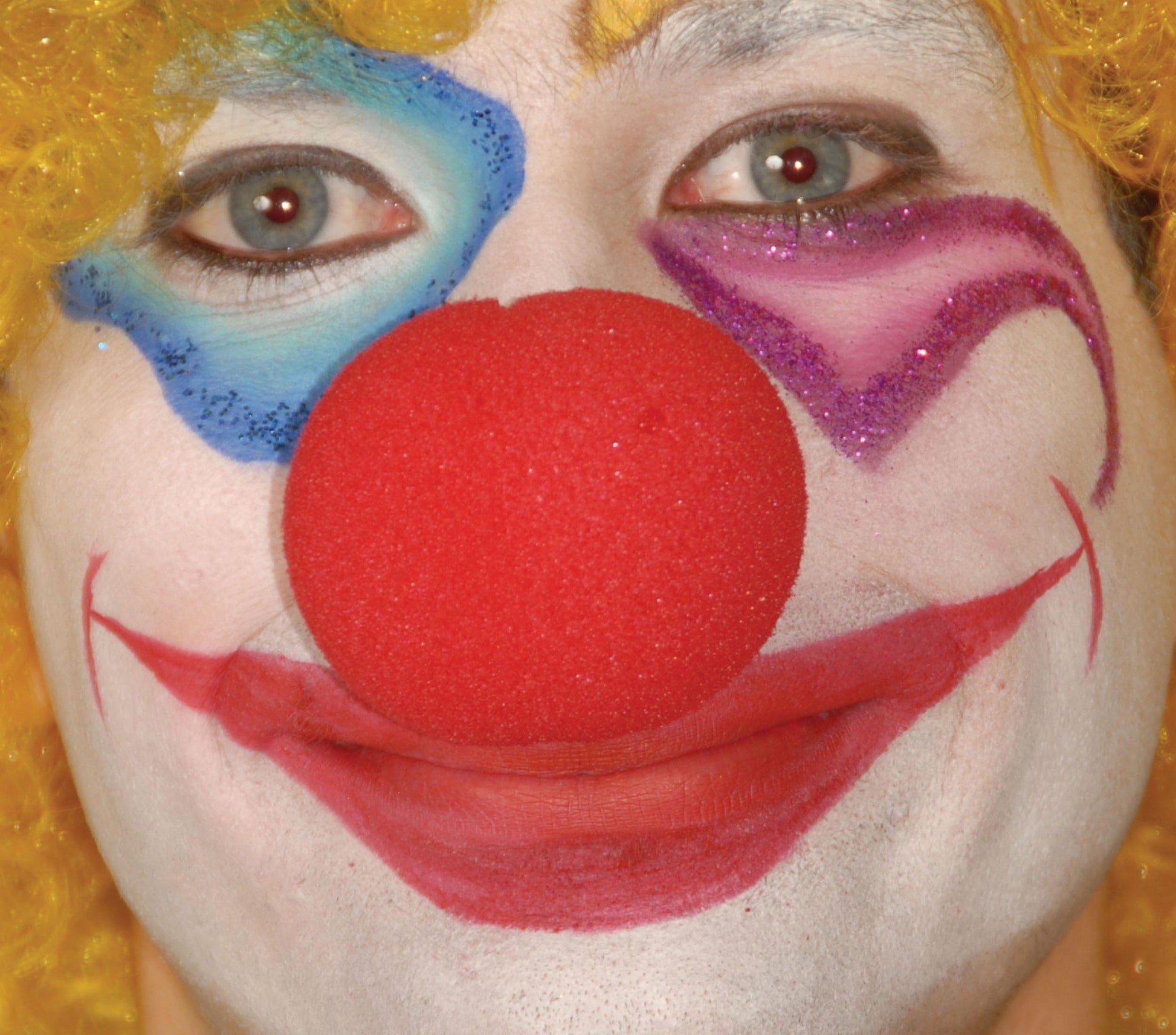 RED FOAM RUBBER CLOWN NOSE, 5 CM