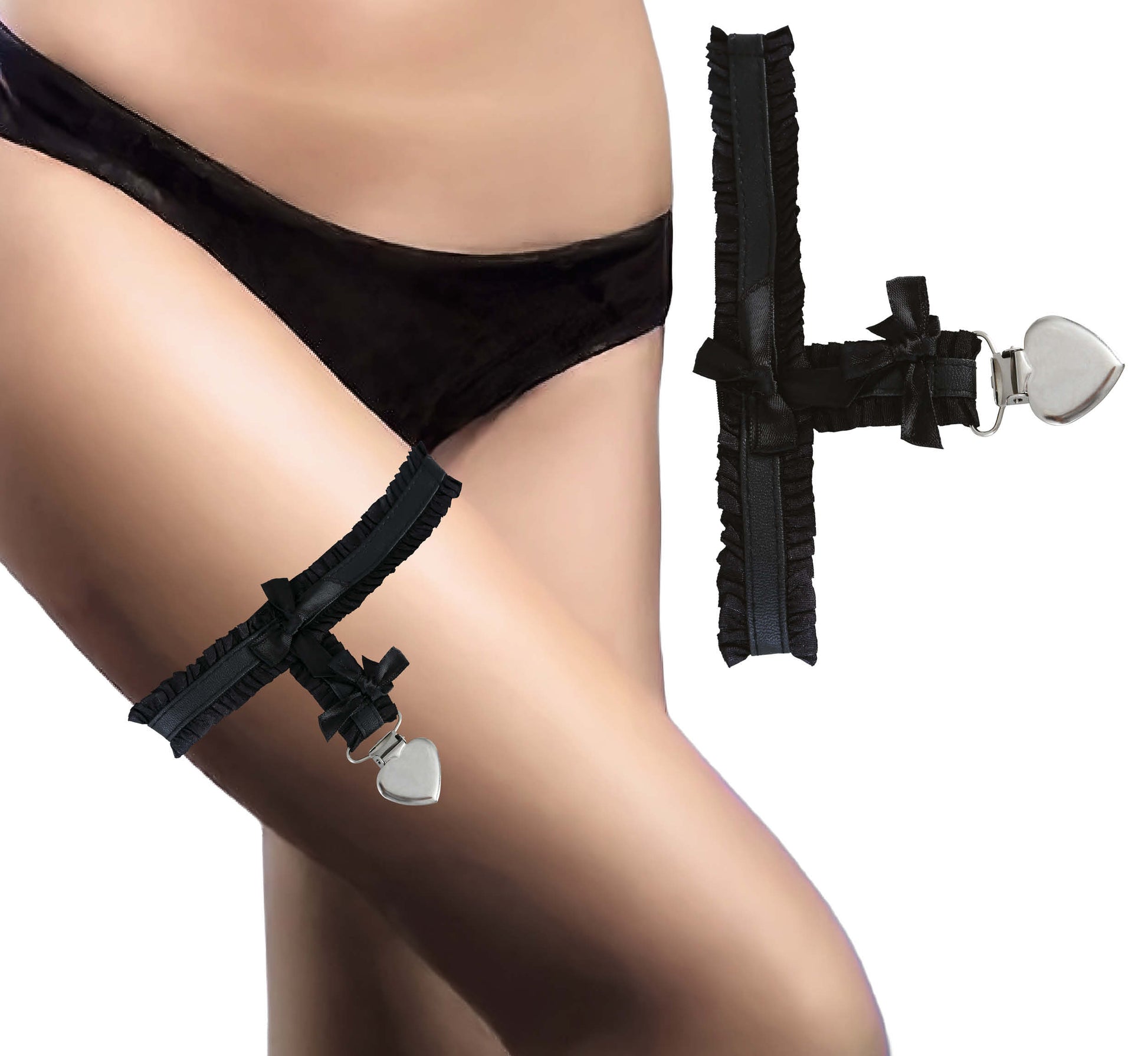 BLACK LACE THONG WITH PIN