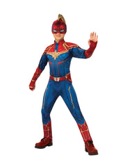 Captain Marvel Deluxe 1