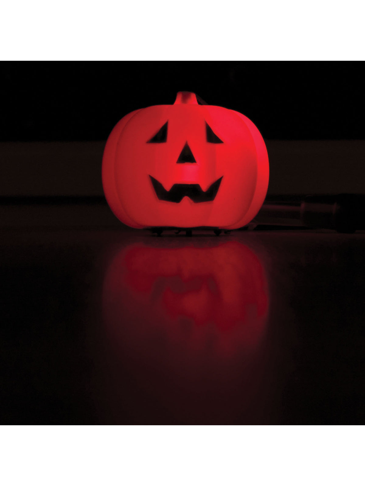 Pumpkin Lantern W/Handle Small B/O *** 3